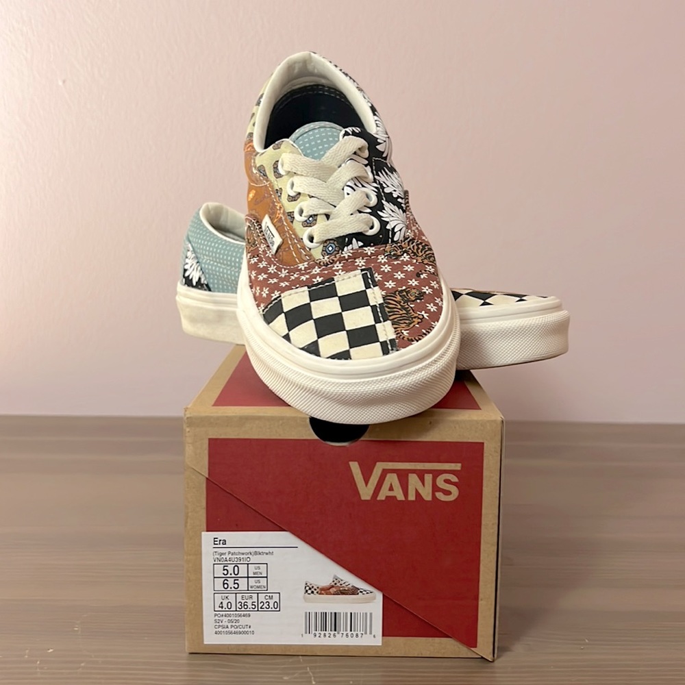 Unisex Vans Era sneaker in Tiger Patchwork